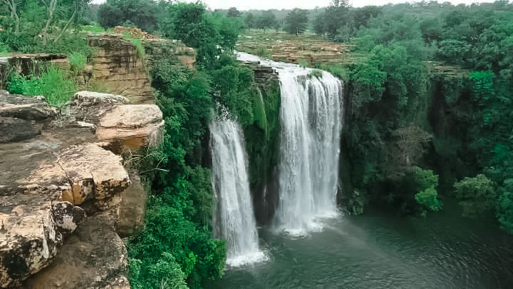 Photo of Padajhar Waterfall, Padajhar Khurd, Rajasthan, India by Mouna Nanaiah