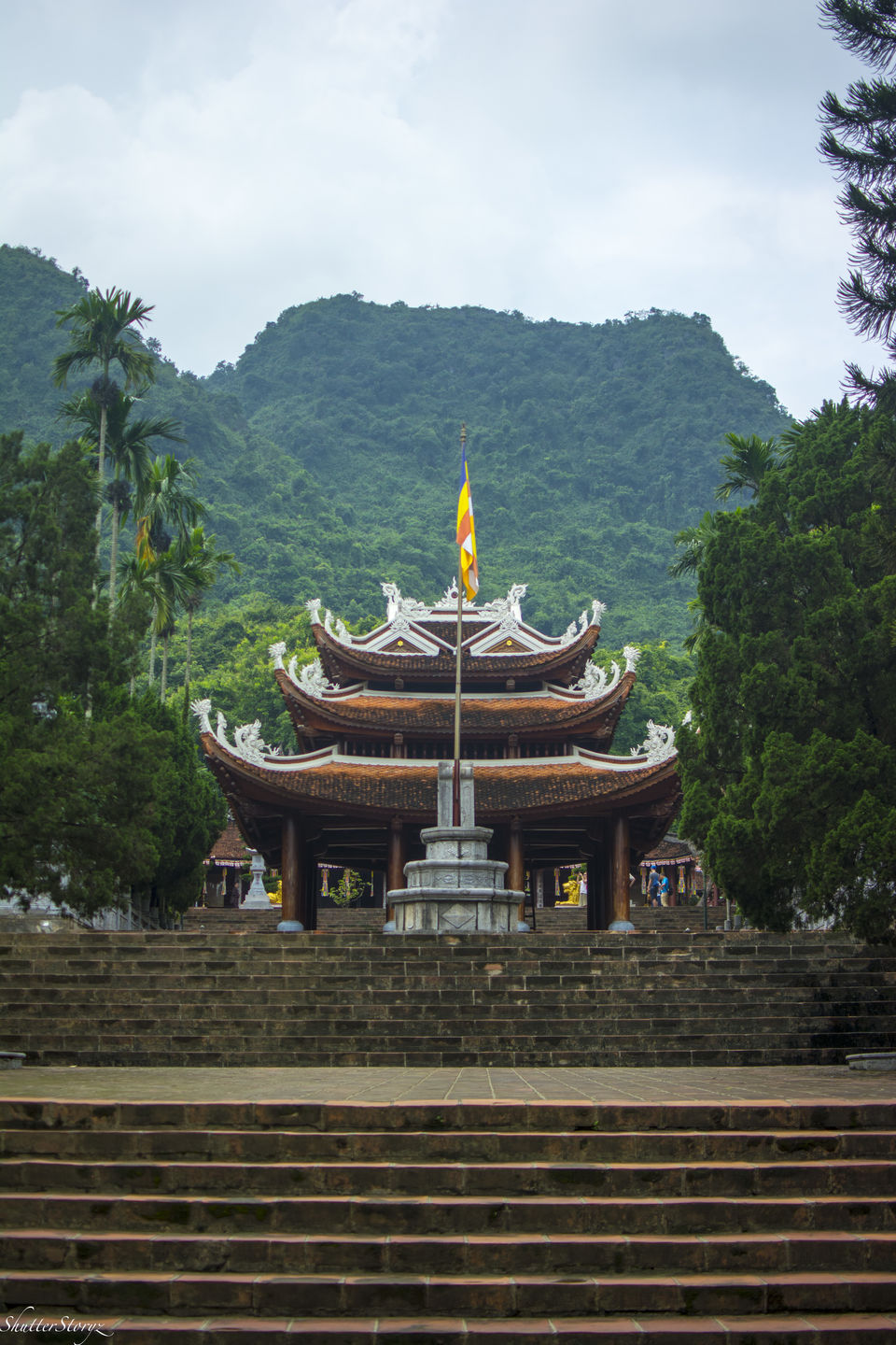 Photo of Chùa Hương : Trung tâm Dịch vụ Du lịch Chùa Hương, Đường tỉnh 74, Hương Sơn, Mỹ Đức, Hanoi, Vietnam by Shutter.Storyz