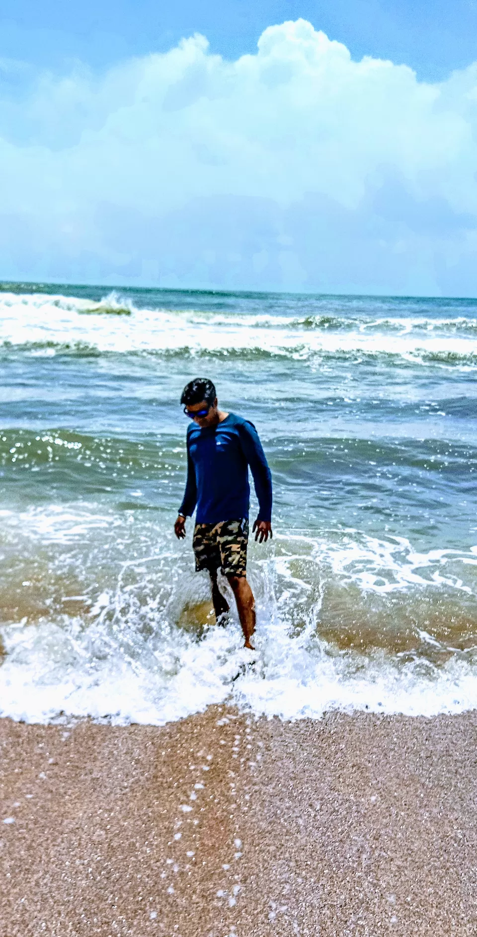 Photo of Anjuna Beach, Goa by Ravi Kumar Rana