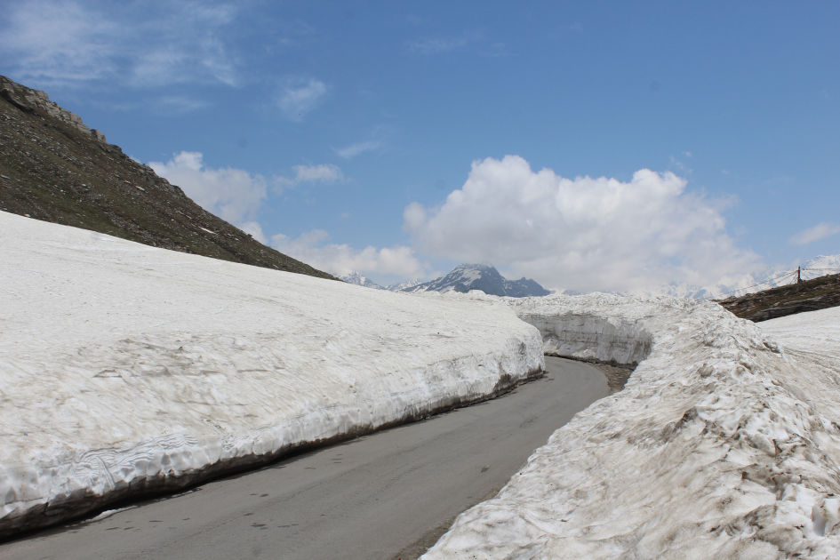 Photo of India at its best... Manali - Leh Highway 58/62 by Foram Parikh