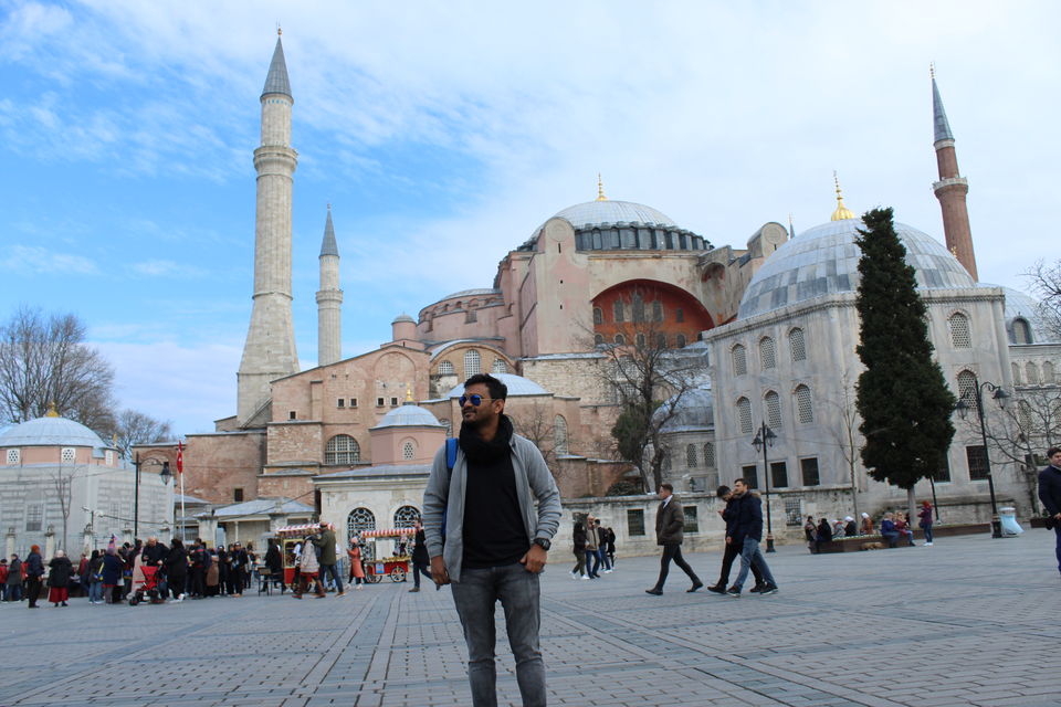 Photo of Sultan Ahmet, Aya Sophia, Ayasofya Meydanı, Fatih/İstanbul, Turkey by Feroz Khan
