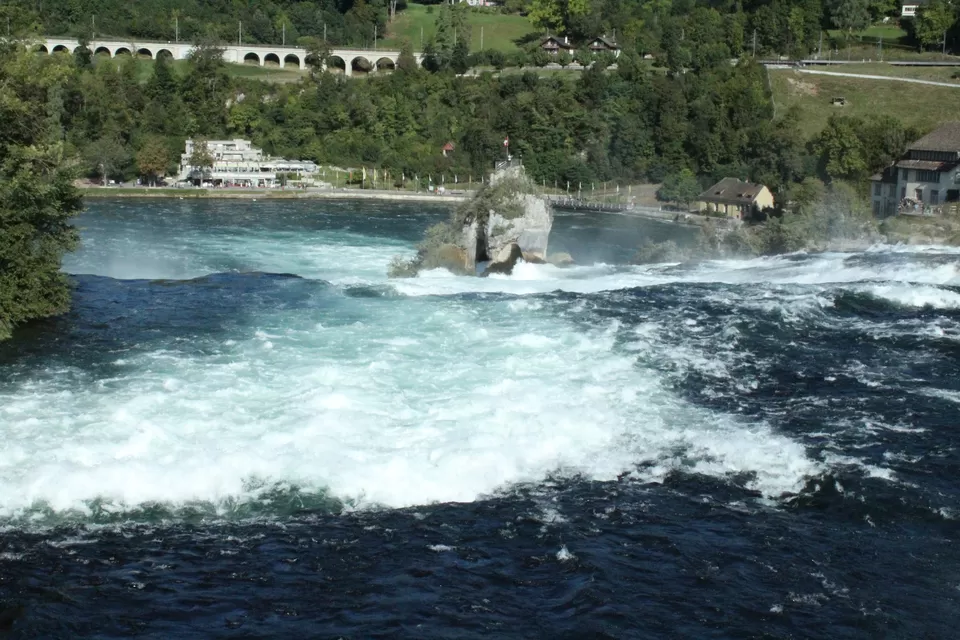 Photo of Rhine Falls, Rheinfallquai, Neuhausen am Rheinfall, Switzerland by Pranvi Chavan