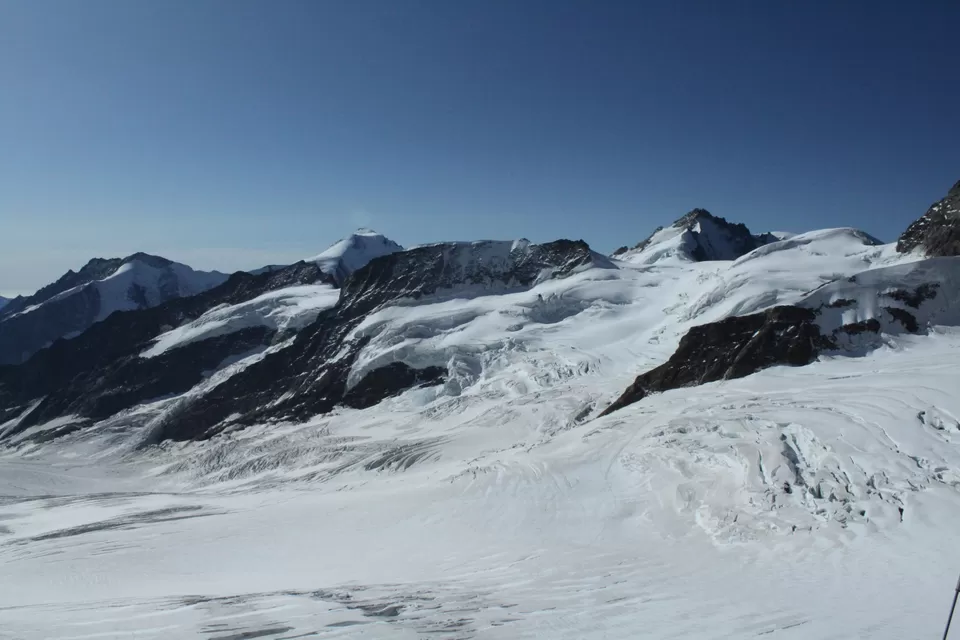 Photo of Schilthorn, Lauterbrunnen, Switzerland by Pranvi Chavan