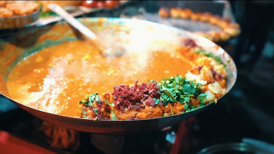 Photo of AHMEDABAD FOOD TOUR : A GUJARATI CUISINE INDULGENCE by Taabeeraa
