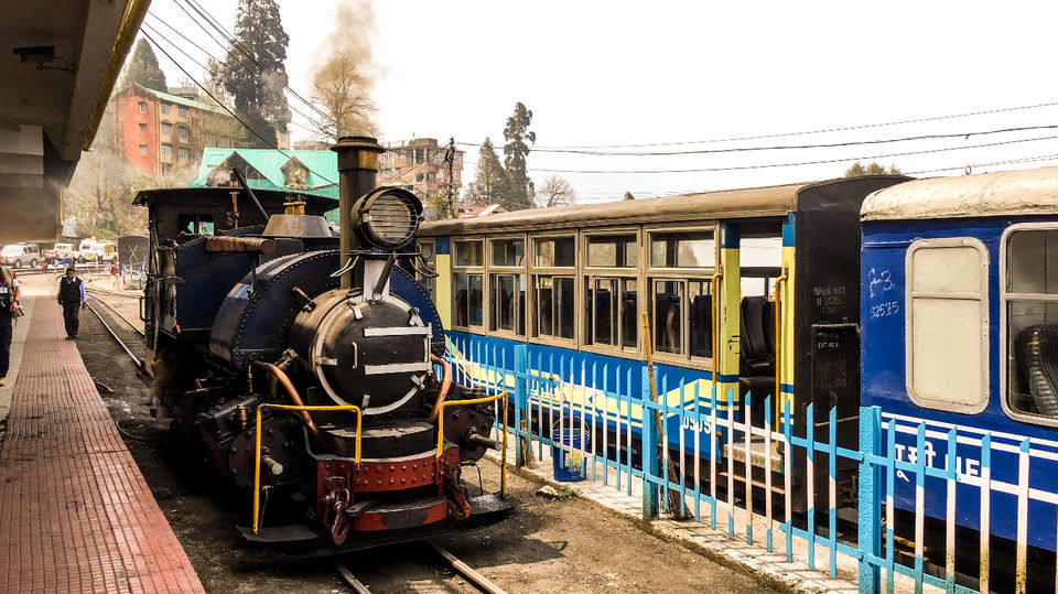 Photo of Darjeeling The Queen Of Himalayas by Ritesh Dixit