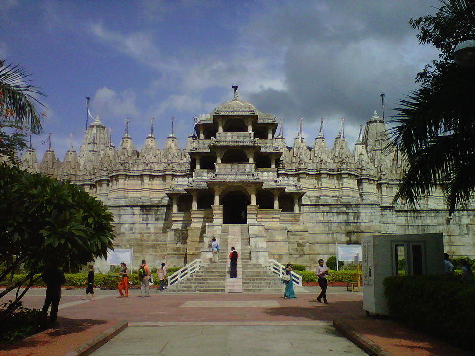 Photo of Ranakpur, Rajasthan by Vikas Agarwal