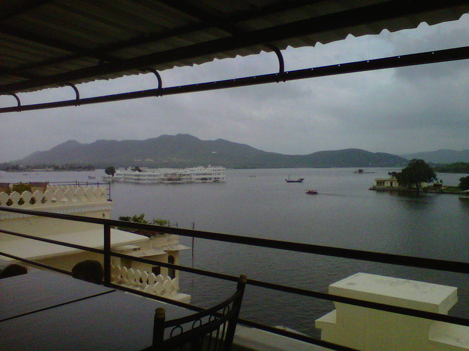 Photo of Pichola, Udaipur, Rajasthan, India by Vikas Agarwal
