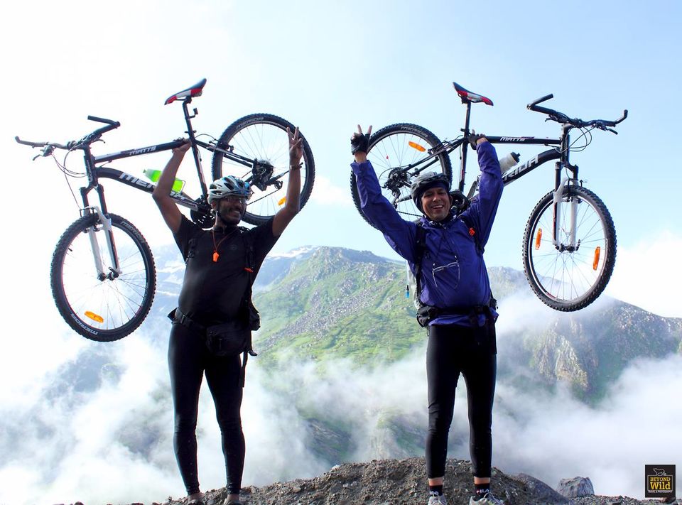 Photo of Manali-Leh-Khardungla Cycling. 3/44 by Mihir Mahajan