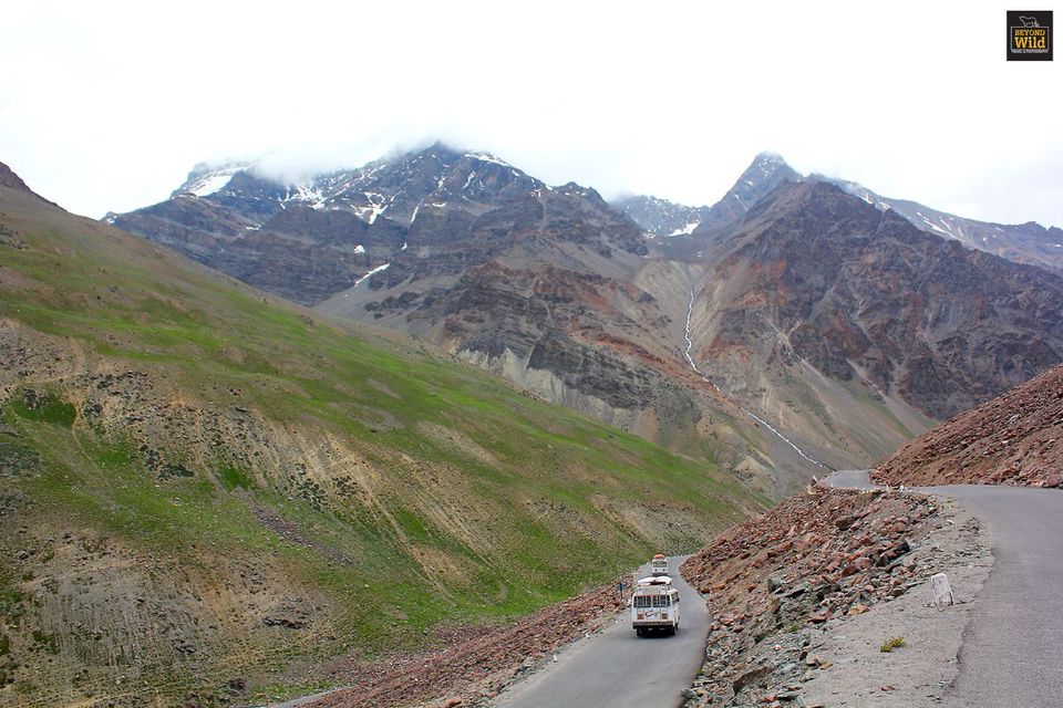 Photo of Manali-Leh-Khardungla Cycling. 26/44 by Mihir Mahajan
