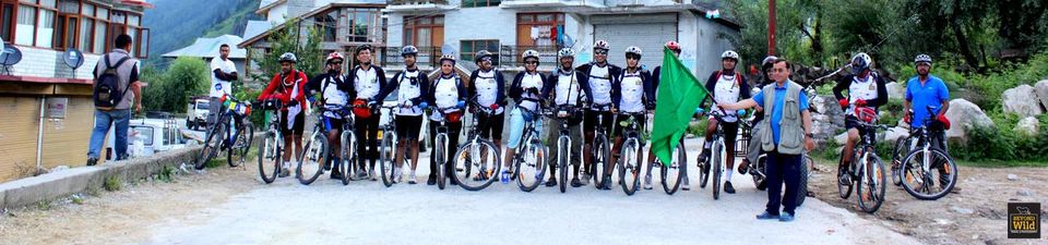 Photo of Manali-Leh-Khardungla Cycling. 15/44 by Mihir Mahajan