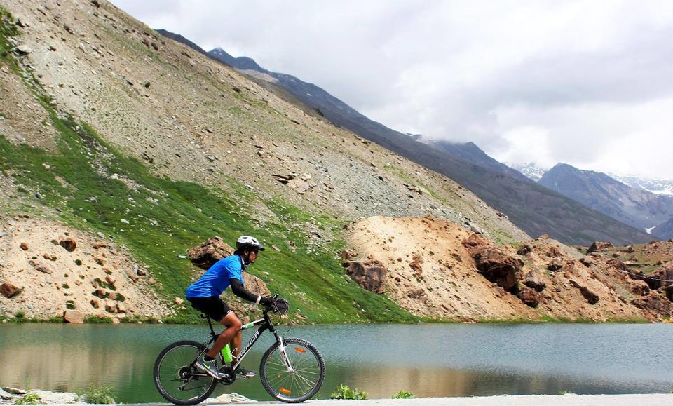 Photo of Manali-Leh-Khardungla Cycling. 42/44 by Mihir Mahajan
