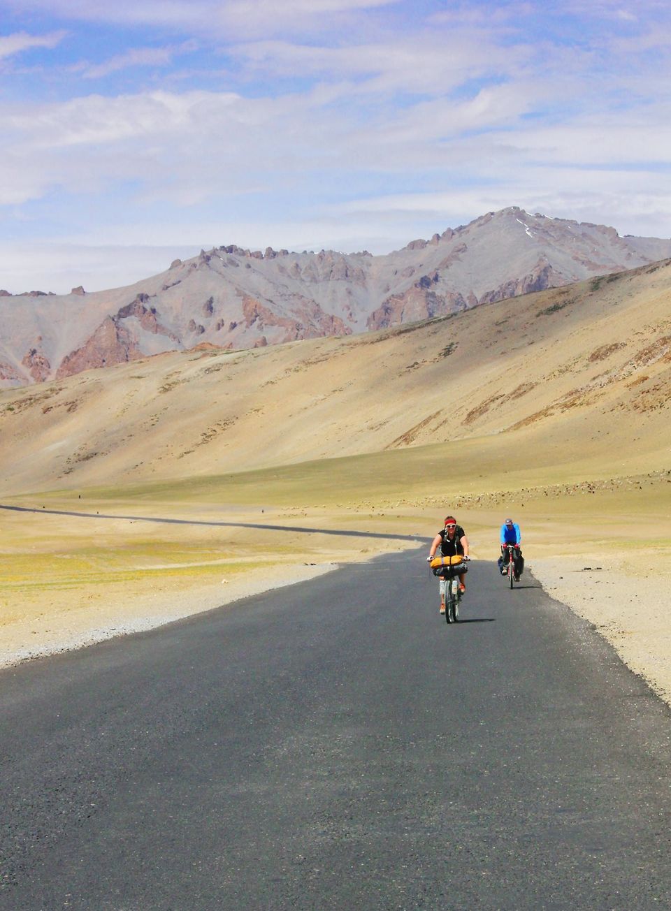 Photo of Manali-Leh-Khardungla Cycling. 11/44 by Mihir Mahajan
