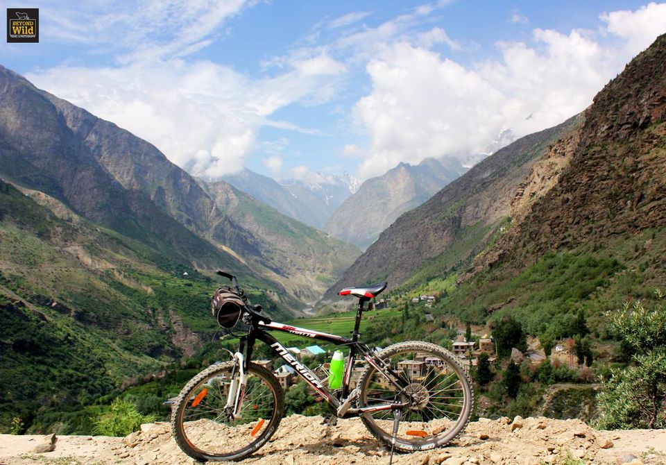 Photo of Manali-Leh-Khardungla Cycling. 7/44 by Mihir Mahajan