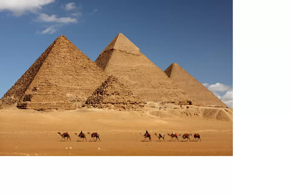 Photo of pyramid of giza, Al Haram, Nazlet El-Semman, Al Giza Desert, Egypt by Hashtagwomanhood