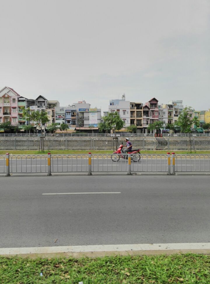 Photo of Diligent city, Ho Chi Minh, Vietnam 4/24 by Hamizah Zulkifili