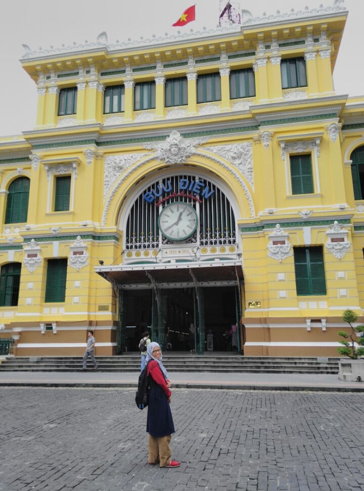 Photo of Diligent city, Ho Chi Minh, Vietnam 23/24 by Hamizah Zulkifili