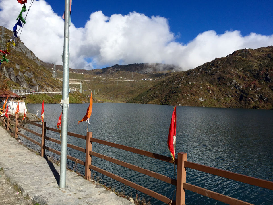 Photo of Banjhakri Fall, Gangtok, Sikkim, India by Shiyona
