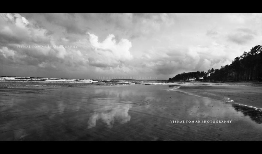 Photo of Waves and Worship - GANPATIPULE 7/20 by vishaltomar53