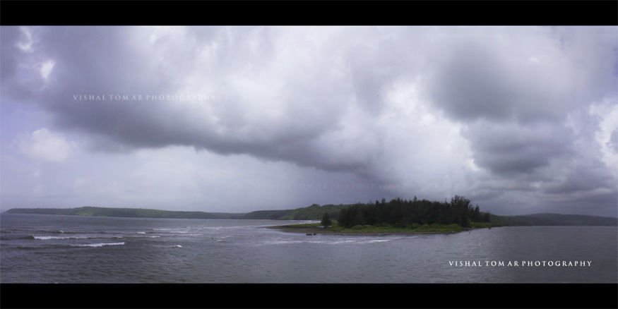 Photo of Waves and Worship - GANPATIPULE 19/20 by vishaltomar53