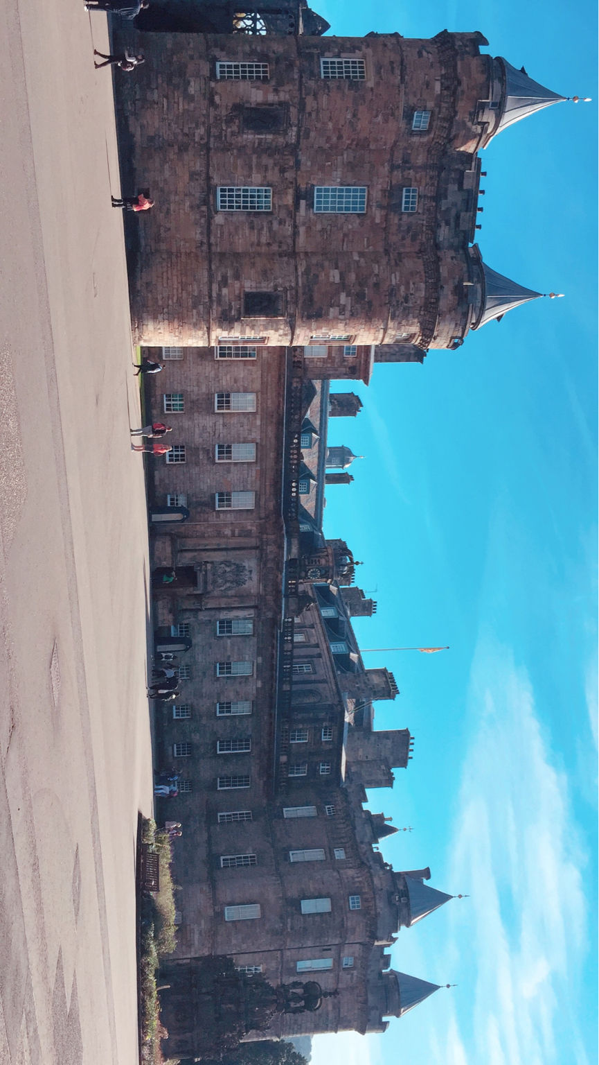 Photo of Edinburgh, UK by Shreekaar Kuruvadi