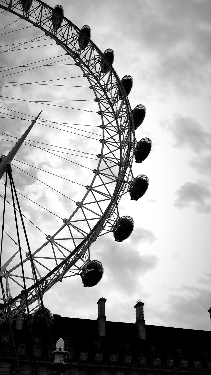 Photo of London Eye, The Queen's Walk, London, UK by Shreekaar Kuruvadi