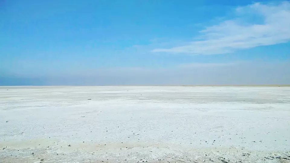 Photo of Great Rann of Kutch, Kutch, Gujarat, India by Vikas Singh