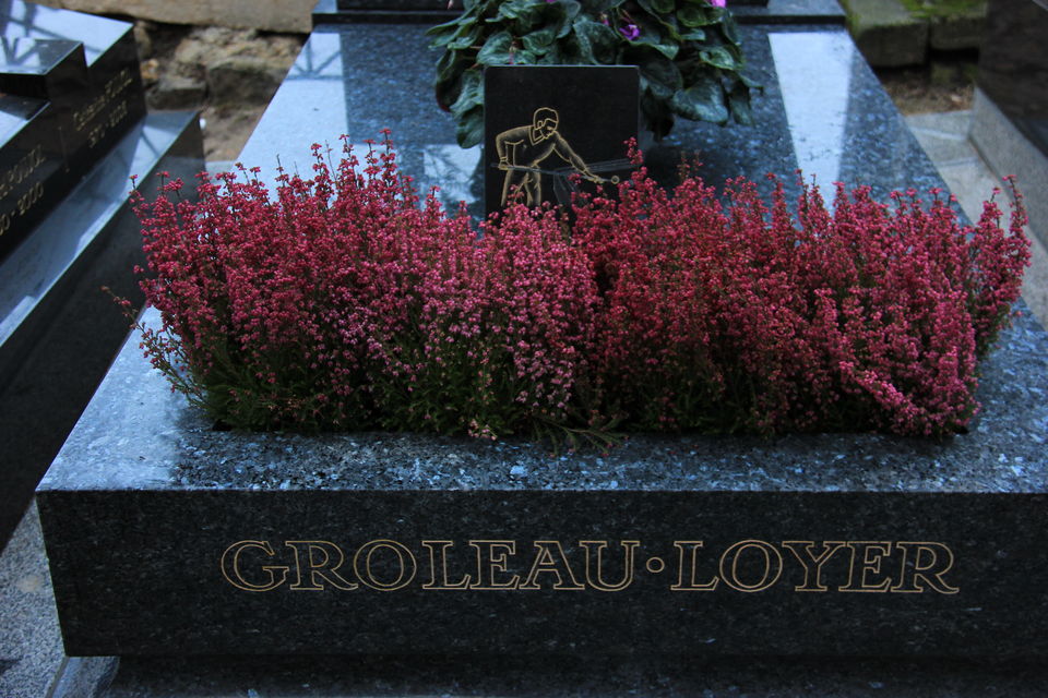 Photo of Beautiful Death!! Père Lachaise Cemetery 3/17 by Prasanna Sekar