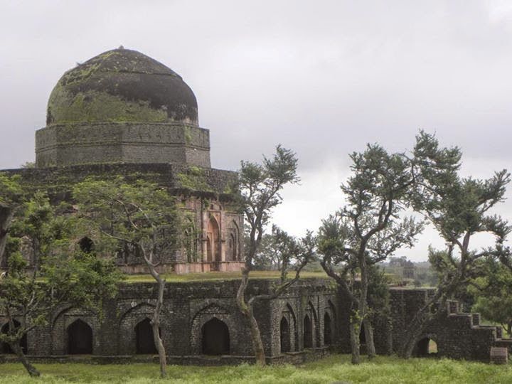Photo of Backpacking - City of Palaces - Mandu-Maheshwar 9/9 by Sonya V. Anchan