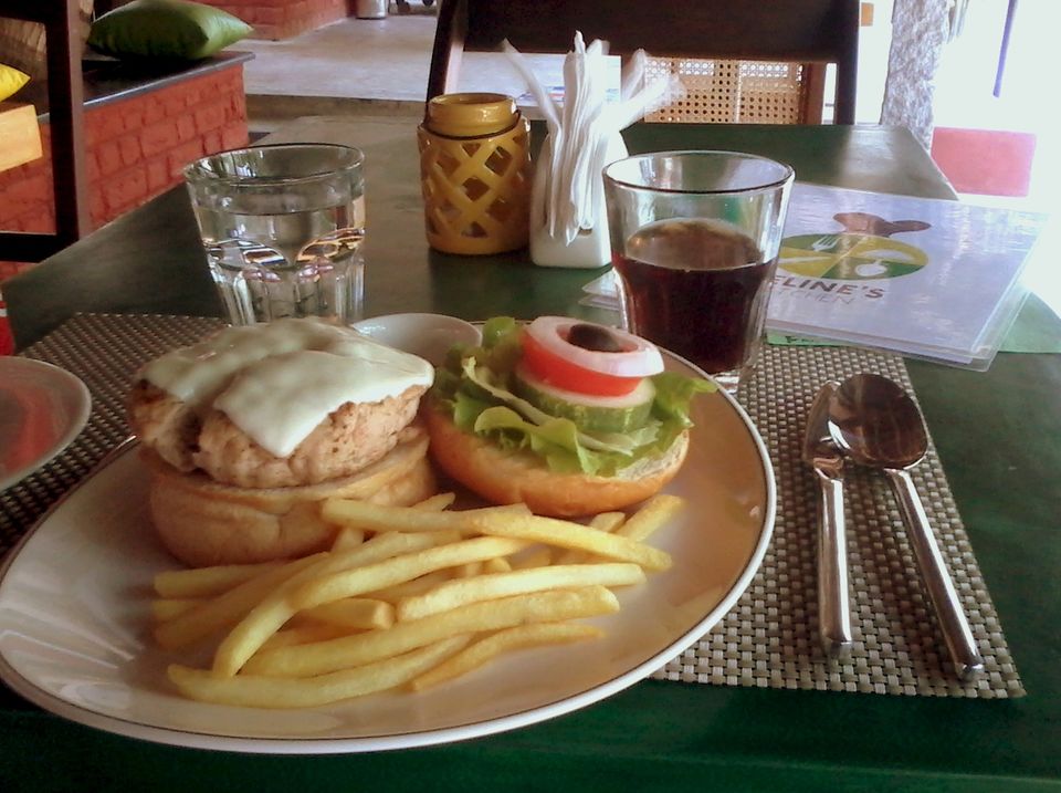 Photo of Celine's kitchen by Davapriya