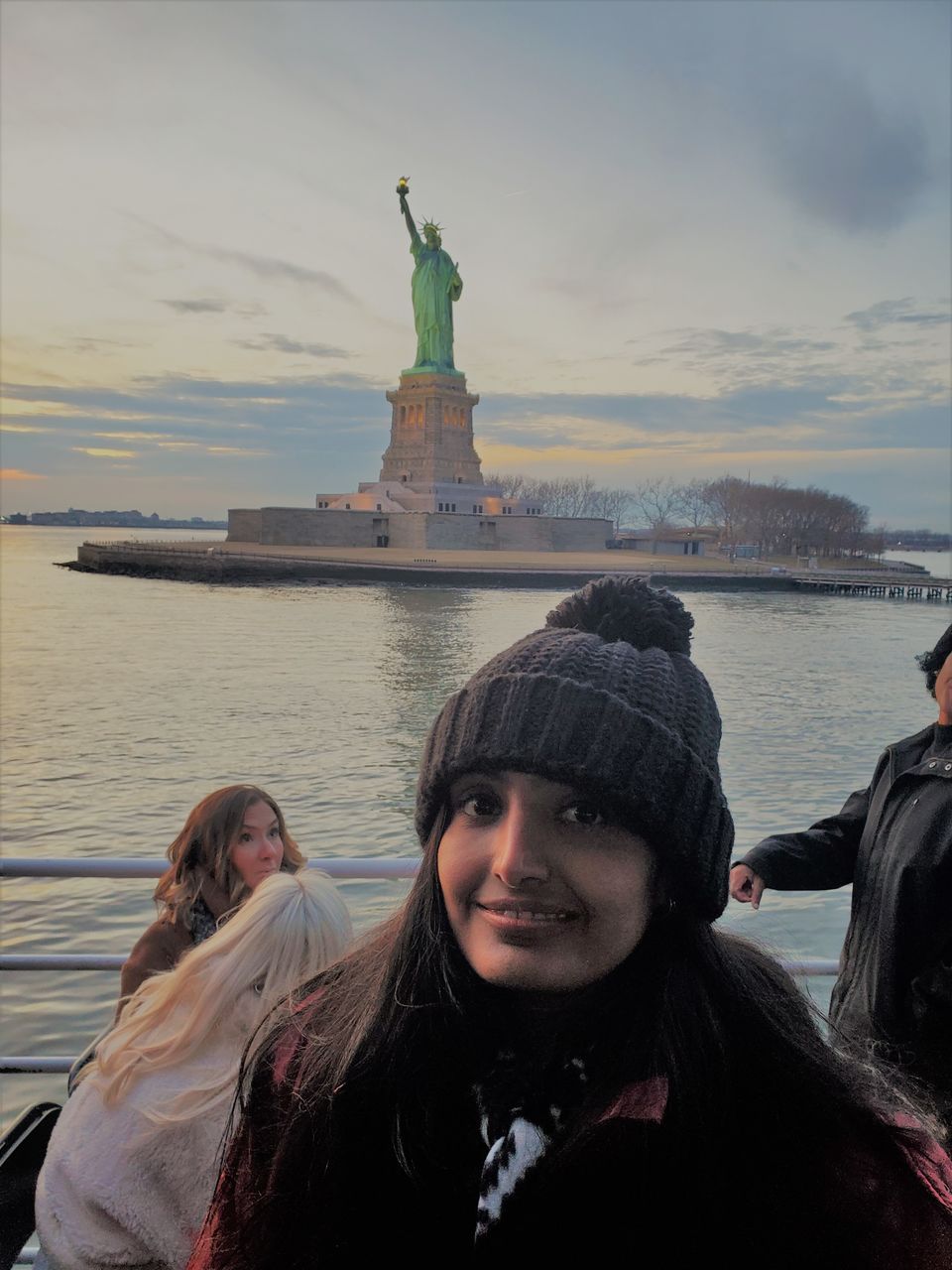 Photo of New York..City that never sleeps 4/6 by Raksha Joshi