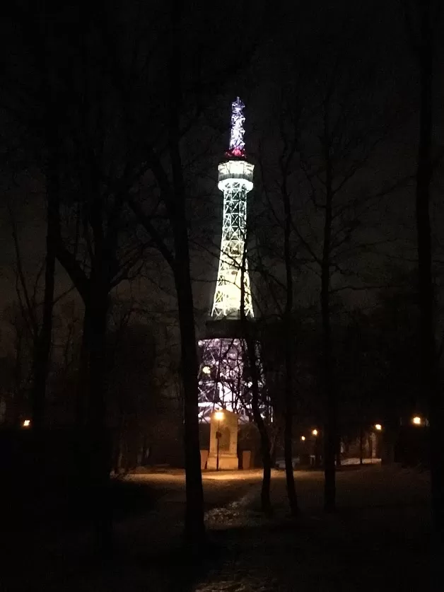 Photo of Petrin Tower, Petřínské sady, Malá Strana, Czechia by Sarishti Katyal