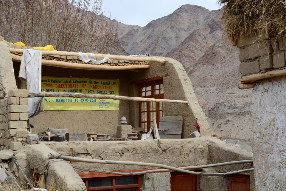 Photo of Experiencing Ladakh in winters! by Soumik Neogi
