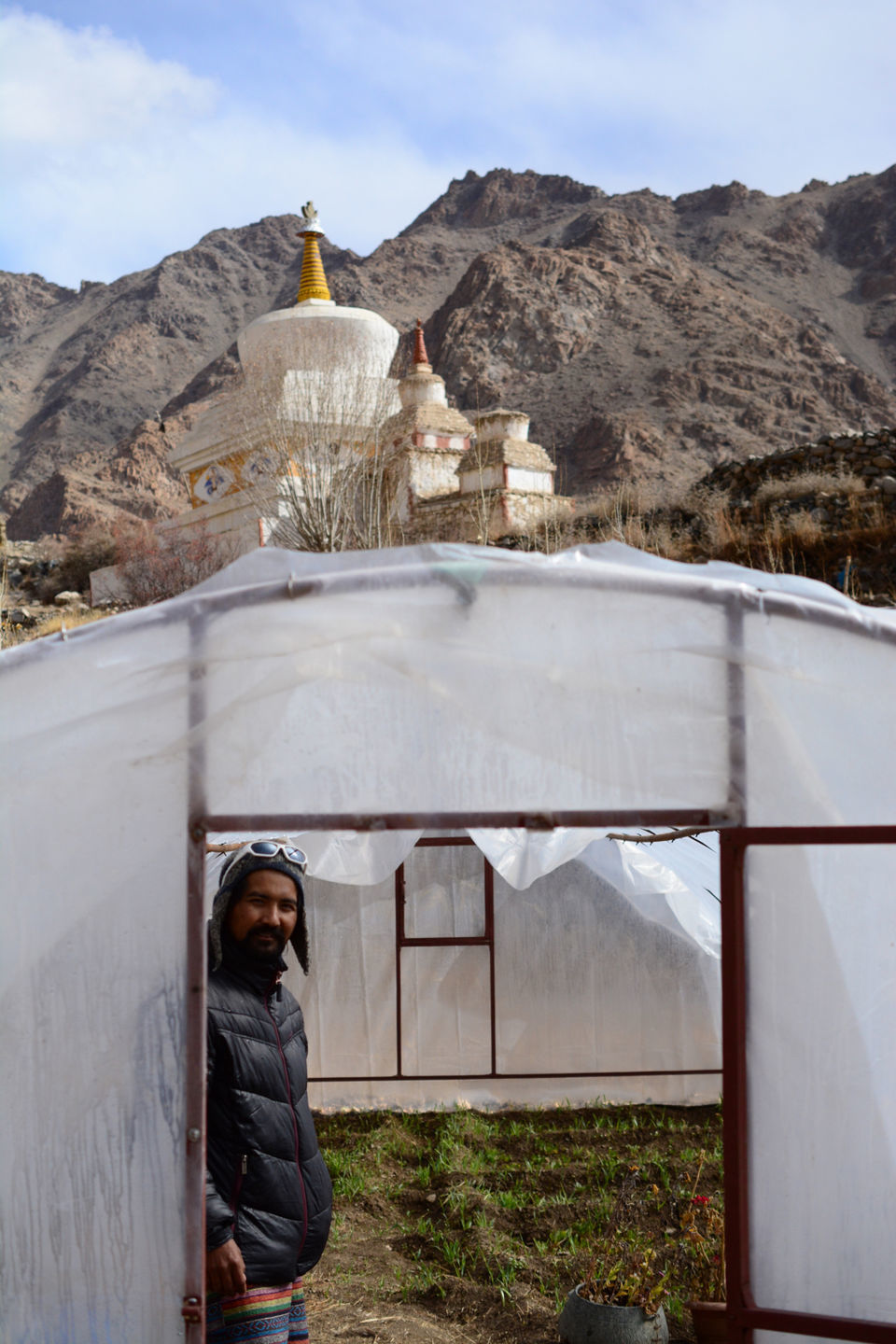 Photo of Experiencing Ladakh in winters! by Soumik Neogi