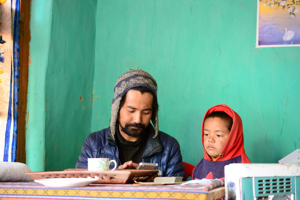 Photo of Experiencing Ladakh in winters! by Soumik Neogi
