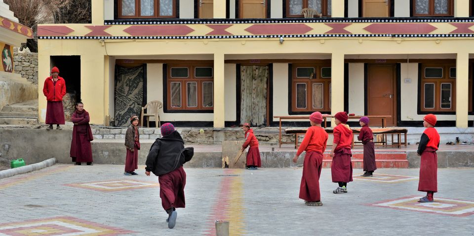 Photo of Experiencing Ladakh in winters! by Soumik Neogi