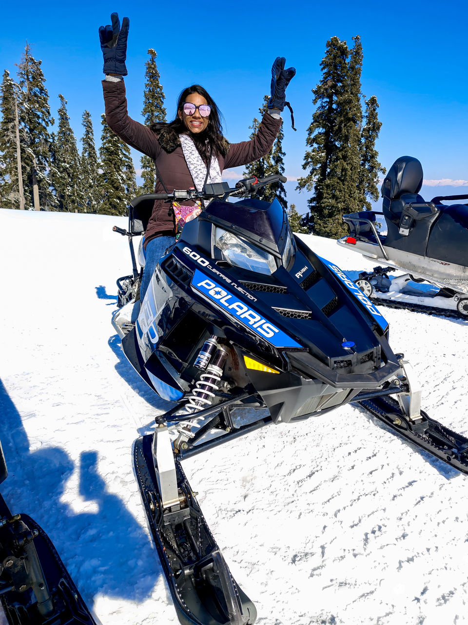 Photo of While Everybody is on Staycation, I dared to explore the beauty of Gulmarg! #NewYearsEve 8/19 by Paridhi Agarwal