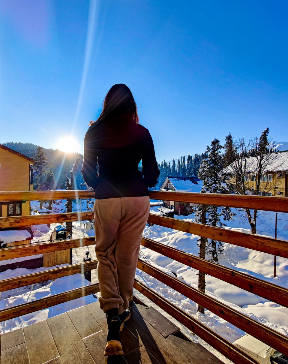 Photo of While Everybody is on Staycation, I dared to explore the beauty of Gulmarg! #NewYearsEve 1/19 by Paridhi Agarwal