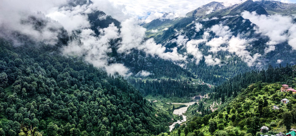 Photo of Why Tosh is considered to be a hidden gem of Himachal Pradesh 1/13 by Paridhi Agarwal
