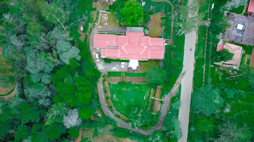 Photo of SaffronStays Milton Abbott Estate, Old Pykara Road, Anna Nagar, Ooty, Tamil Nadu, India by Kitty Iyer