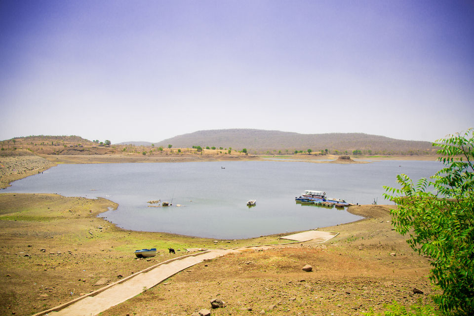Photo of Choral Dam, Rampuriya, Madhya Pradesh, India by Kitty Iyer