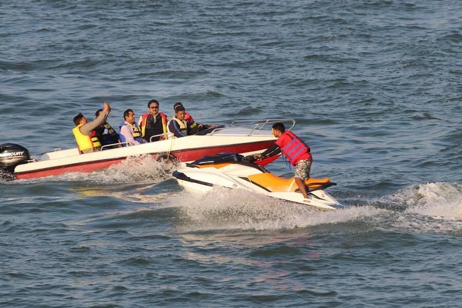 Photo of Just An Hour Away From Indore, These Riverside Destinations Have Been Hiding
In Plain Sight by Kitty Iyer