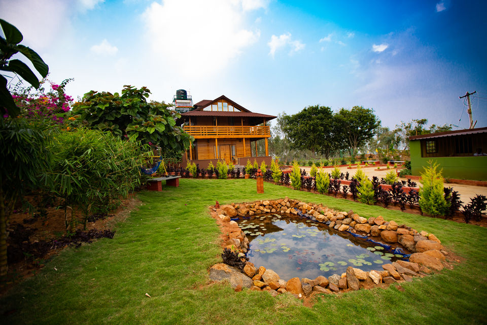 Photo of This Secret Little Wooden Cottage Near Bangalore Is Perfect For Your Next Staycation! by Kitty Iyer