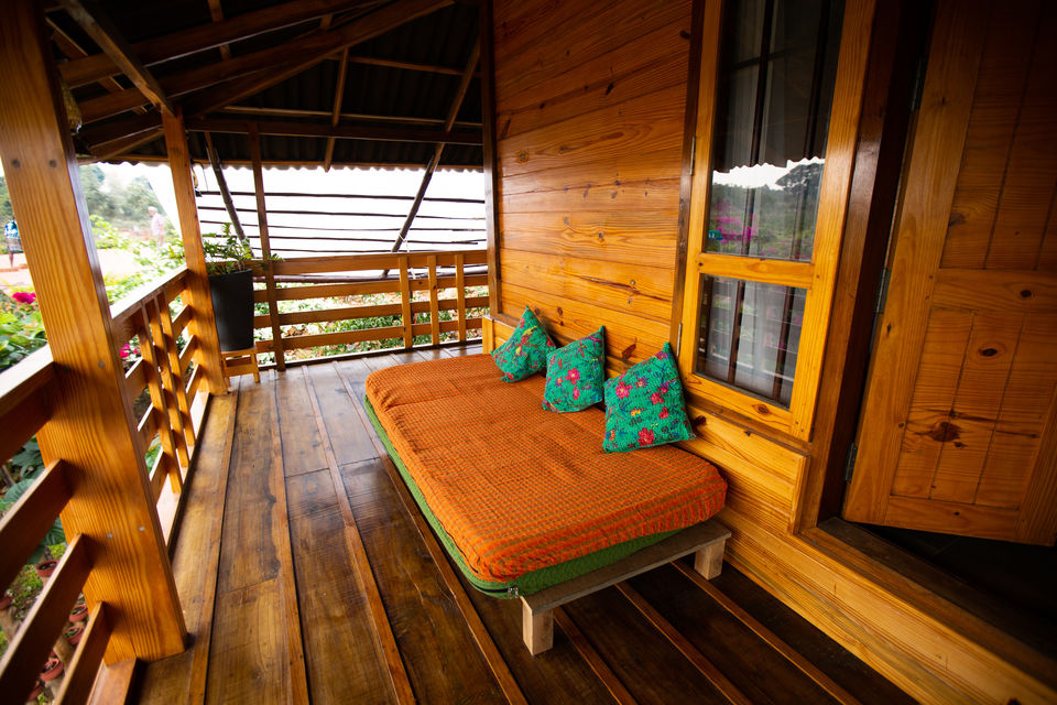 Photo of This Secret Little Wooden Cottage Near Bangalore Is Perfect For Your Next Staycation! by Kitty Iyer