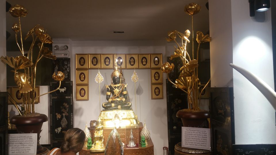 Photo of Gangaramaya Temple, Sri Jinarathana Road, Colombo, Sri Lanka by Naturally Curious