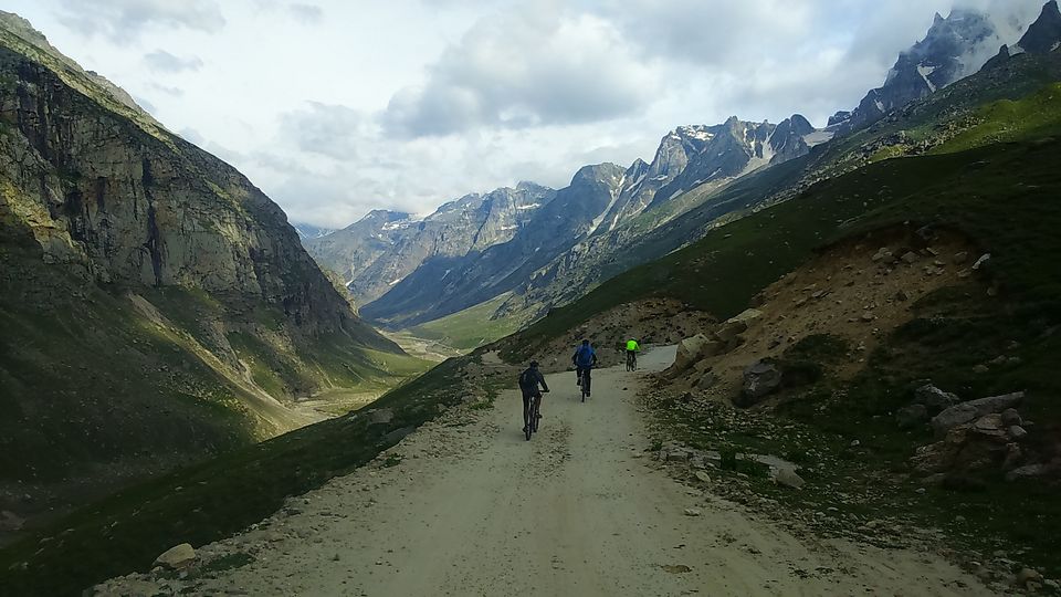 Photo of CYCLING ADVENTURE - MANALI TO CHANDRATAL LAKE 9/32 by Being Out There