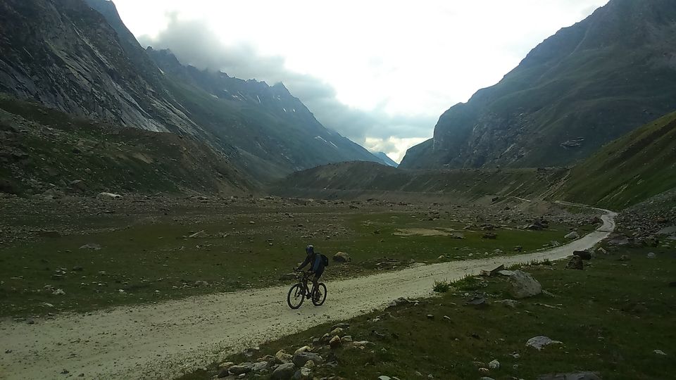 Photo of CYCLING ADVENTURE - MANALI TO CHANDRATAL LAKE 6/32 by Being Out There