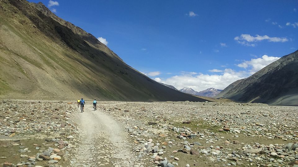 Photo of CYCLING ADVENTURE - MANALI TO CHANDRATAL LAKE 24/32 by Being Out There