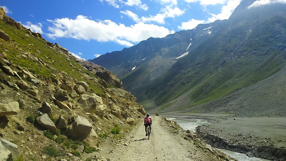 Photo of CYCLING ADVENTURE - MANALI TO CHANDRATAL LAKE 30/32 by Being Out There