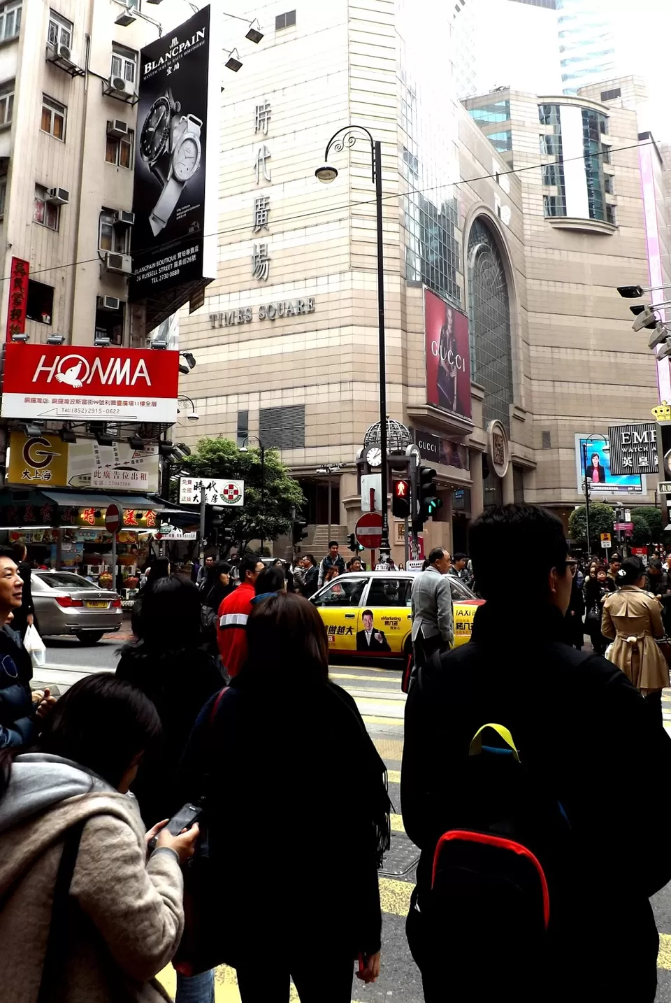 Photo of Times Square Hong Kong, Hong Kong by knitha urs