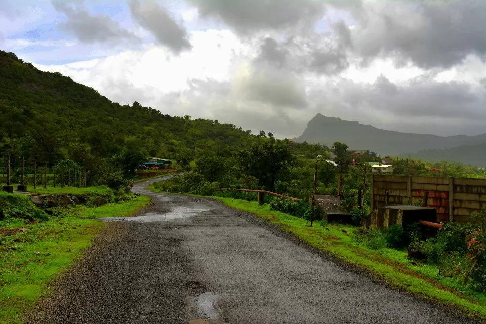 Photo of Tiger Point, Dattawadi Road, Lonavala, Maharashtra, India by Mamta Taliwala
